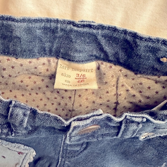 Carter baby girl bodysuit and bottoms - Picture 6 of 7